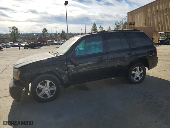 2007 Chevrolet TrailBlazer LT with VIN 1GNDS13S872151611, listed as a Copart auction lot 84597374 with 184,943 mi miles and Salvage Title. Bid and sale history available at carsss.com. Image 1.