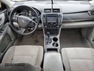 2015 Toyota Camry XLE z VIN 4T1BF1FK7FU498457, wystawiony jako Copart lot #52054965 z przebiegiem 230 413 mil mil oraz Czysty tytuł • Clean title. Historia ofert i sprzedaży dostępna na DreamBid. Obrazek 8.