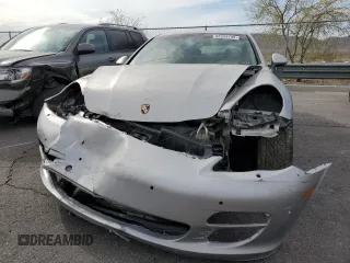 2013 Porsche Panamera S z VIN WP0AB2A76DL060102, wystawiony jako Copart lot #55349795 z przebiegiem 108 928 mil mil oraz Szkoda całkowita • Salvage title. Historia ofert i sprzedaży dostępna na DreamBid. Obrazek 5.