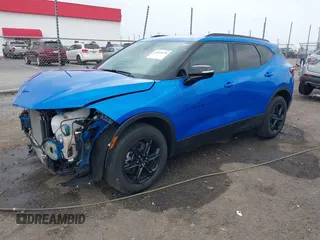 2024 Chevrolet Blazer LT z VIN 3GNKBJRS7RS129203, wystawiony jako IAAI lot #42266070 z przebiegiem 24 094 mil mil oraz . Historia ofert i sprzedaży dostępna na DreamBid. Obrazek 20.