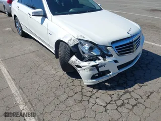 2011 Mercedes-Benz E-Class E 350 Luxury BlueTEC with VIN WDDHF2EB6BA505602, listed as a IAAI auction lot 41859128 with 114,146 mi miles. Bid and sale history available at carsss.com. Image 6.