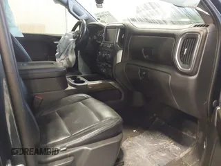 2020 Chevrolet Silverado 1500 RST with VIN 3GCPWDET6LG383109, listed as a IAAI auction lot 41370983 with 55,226 mi miles and . Bid and sale history available at DreamBid. Image 5.