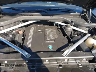 2019 BMW X5 xDrive40i with VIN 5UXCR6C57KLL08098, listed as a IAAI auction lot 41877557 with 52,980 mi miles and . Bid and sale history available at DreamBid. Image 10.