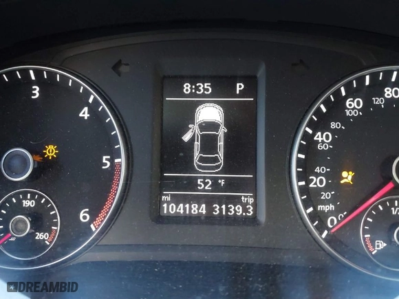 2013 Volkswagen Passat TDI SEL Premium with VIN 1VWCN7A33DC031549, listed as a IAAI auction lot 40313029 with 104,184 mi miles. Bid and sale history available at carsss.com. Image 15.