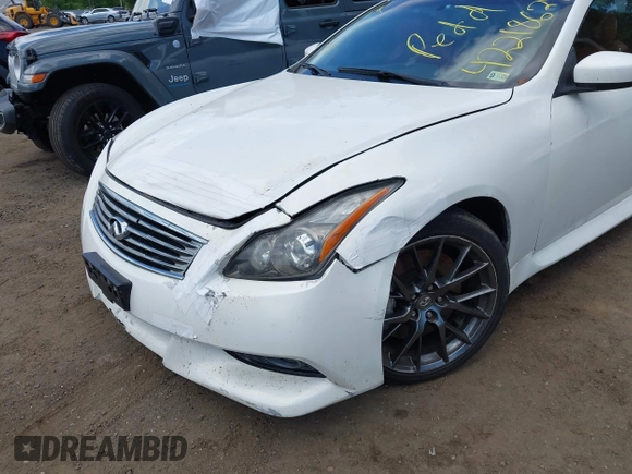 2014 Infiniti Q60 with VIN JN1CV6FE8EM900913, listed as a IAAI auction lot 42218629 with 92,991 mi miles and . Bid and sale history available at DreamBid. Image 6.