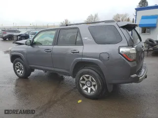 2022 Toyota 4Runner TRD Off Road Premium with VIN JTERU5JRXN6024912, listed as a Copart auction lot 45607305 with 40,644 mi miles and Salvage Title. Bid and sale history available at carsss.com. Image 2.