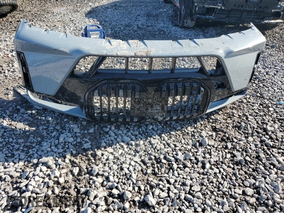 2023 BMW 7 Series 760i xDrive with VIN WBA33EJ09PCN46611, listed as a Copart auction lot 44601795 with 28,497 mi miles and Salvage title. Bid and sale history available at DreamBid. Image 12.
