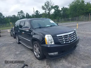 2014 Cadillac Escalade ESV Luxury with VIN 1GYS4HEF6ER199190, listed as a IAAI auction lot 42365693 with 144,875 mi miles and . Bid and sale history available at DreamBid. Image 1.