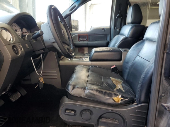 2005 Ford F-150 XLT с VIN 1FTPW12535FA82693, выставлен на аукционе Copart как лот 62860105 с пробегом Не указан миль и Чистый • Clean title. История ставок и продаж доступна на DreamBid. Изображение 7.