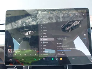 2020 Tesla Model 3 Long Range z VIN 5YJ3E1EB3LF622290, wystawiony jako IAAI lot #41978398 z przebiegiem 59 127 mil mil oraz . Historia ofert i sprzedaży dostępna na DreamBid. Obrazek 7.