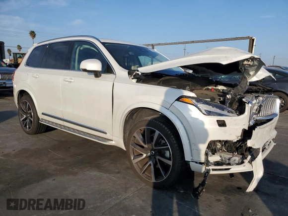 2024 Volvo XC90 Plus Bright Theme with VIN YV4062PE6R1179922, listed as a Copart auction lot 85784094 with 12,843 mi miles and Salvage Title. Bid and sale history available at carsss.com. Image 4.