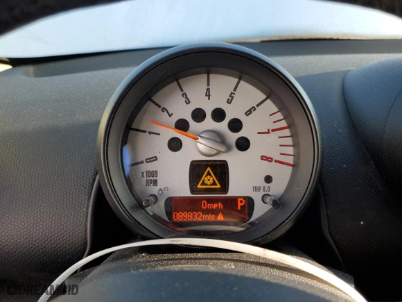 2013 MINI Cooper Countryman with VIN WMWZB3C5XDWR35519, listed as a Copart auction lot 82826894 with 89,832 mi miles and Salvage Title. Bid and sale history available at carsss.com. Image 9.