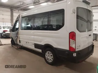 2022 Ford Transit Cargo с VIN 1FTBR1C85NKA06880, выставлен на аукционе IAAI как лот 42373794 с пробегом 15 035 миль миль и . История ставок и продаж доступна на DreamBid. Изображение 3.