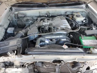 2002 Toyota 4Runner SR5 z VIN JT3GN86R520247946, wystawiony jako Copart lot #53468065 z przebiegiem 216 120 mil mil oraz Szkoda całkowita • Salvage title. Historia ofert i sprzedaży dostępna na DreamBid. Obrazek 12.