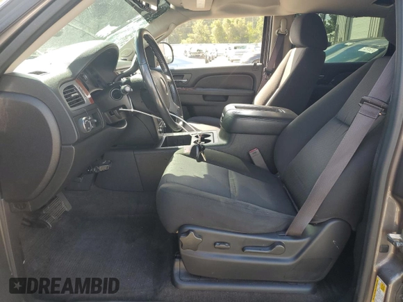 2013 GMC Yukon SLE with VIN 1GKS1AE03DR362947, listed as a Copart auction lot 74244724 with 225,034 mi miles and Salvage Title. Bid and sale history available at carsss.com. Image 7.