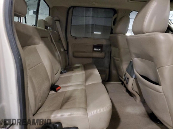 2006 Ford F-150 XLT z VIN 1FTPW14V96KD95687, wystawiony jako Copart lot #61587735 z przebiegiem 185 330 mil mil oraz Szkoda całkowita • Salvage title. Historia ofert i sprzedaży dostępna na DreamBid. Obrazek 10.