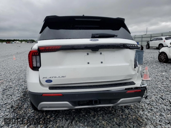 2025 Ford Explorer with VIN 1FMUK7HH8SGA05659, listed as a Copart auction lot 52077855 with 3,037 mi miles and Salvage title. Bid and sale history available at DreamBid. Image 6.