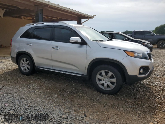 2013 Kia Sorento LX with VIN 5XYKT4A24DG339500, listed as a Copart auction lot 56302605 with 166,733 mi miles and Salvage title. Bid and sale history available at DreamBid. Image 4.