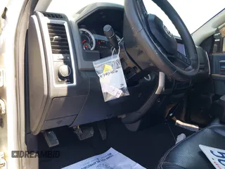 2017 Ram 1500 SLT z VIN 1C6RR6GG9HS804033, wystawiony jako IAAI lot #41707426 z przebiegiem 92 182 mil mil oraz . Historia ofert i sprzedaży dostępna na DreamBid. Obrazek 21.