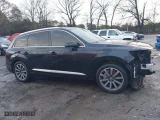 2017 Audi Q7 Premium Plus with VIN WA1LAAF78HD004770, listed as a IAAI auction lot 41251276 with 127,854 mi miles. Bid and sale history available at carsss.com. Image 14.