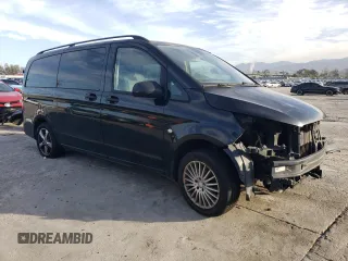 2017 Mercedes-Benz Metris Passenger with VIN WDAPG2EE3H3323613, listed as a Copart auction lot 49343915 with 117,230 mi miles and Clean Title. Bid and sale history available at DreamBid. Image 4.