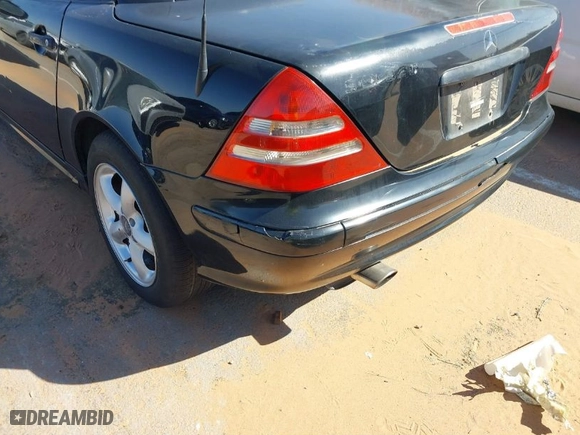 2001 Mercedes-Benz SLK-Class with VIN WDBKK65F61F215530, listed as a IAAI auction lot 41669348 with 1 mi miles. Bid and sale history available at carsss.com. Image 6.