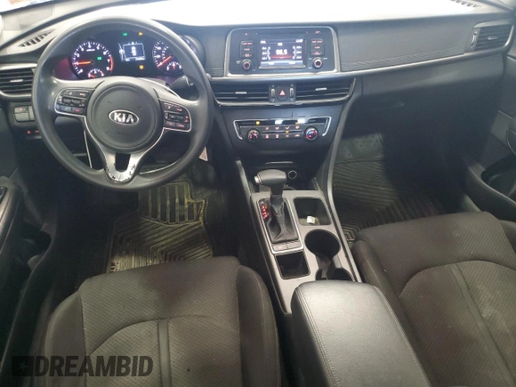 2016 Kia Optima LX z VIN KNAGT4L34G5073515, wystawiony jako Copart lot #57332295 z przebiegiem 171 308 mil mil oraz Szkoda całkowita • Salvage title. Historia ofert i sprzedaży dostępna na DreamBid. Obrazek 8.