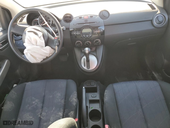 2014 Mazda Mazda2 Sport with VIN JM1DE1KZ7E0182694, listed as a Copart auction lot 61174164 with 157,170 mi miles and Salvage Title. Bid and sale history available at carsss.com. Image 8.