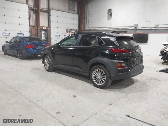 2019 Hyundai Kona SEL with VIN KM8K6CAA4KU382976, listed as a IAAI auction lot 41820749 with 61,619 mi miles. Bid and sale history available at carsss.com. Image 3.