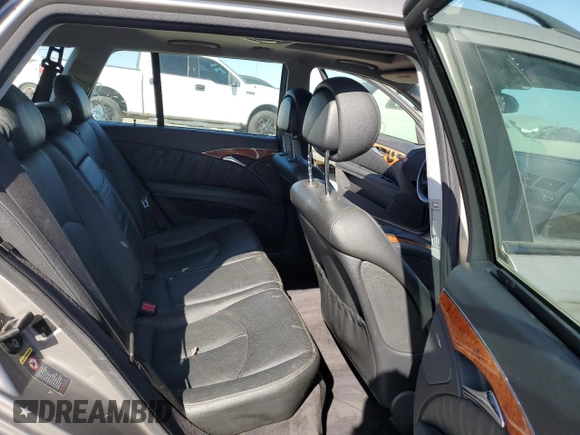2006 Mercedes-Benz E 500 with VIN WDBUH83J96X194071, listed as a Copart auction lot 71035284 with 121,818 mi miles and Salvage Title. Bid and sale history available at carsss.com. Image 11.