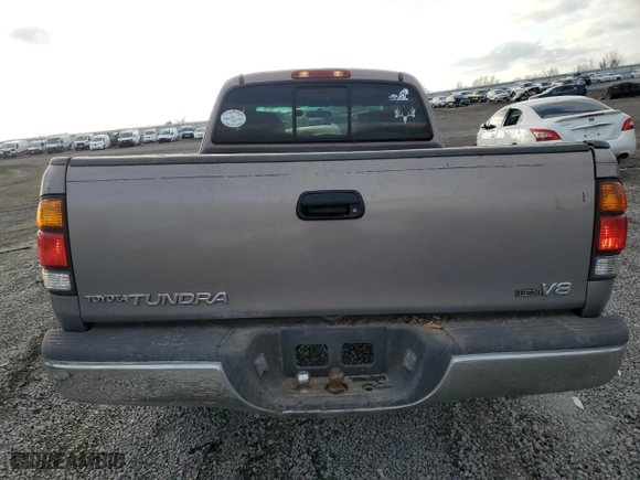 2002 Toyota Tundra SR5 with VIN 5TBRT341X2S232438, listed as a Copart auction lot 43780045 with 431,567 mi miles and Salvage Title. Bid and sale history available at carsss.com. Image 6.