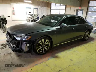 2021 Audi A8 with VIN WAU8EAF80MN013585, listed as a Copart auction lot 76155433 with 40,275 mi miles. Bid and sale history available at carsss.com. Image 1.