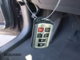 2019 Toyota Sienna XLE Auto Access Seat with VIN 5TDYZ3DC4KS980041, listed as a IAAI auction lot 41793001 with 125,084 mi miles. Bid and sale history available at carsss.com. Image 11.