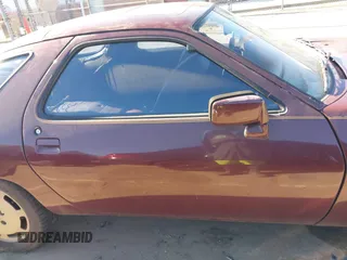 1984 Porsche 928 z VIN WP0JB0925ES860300, wystawiony jako IAAI lot #41581309 z przebiegiem 115 151 mil mil oraz . Historia ofert i sprzedaży dostępna na DreamBid. Obrazek 12.