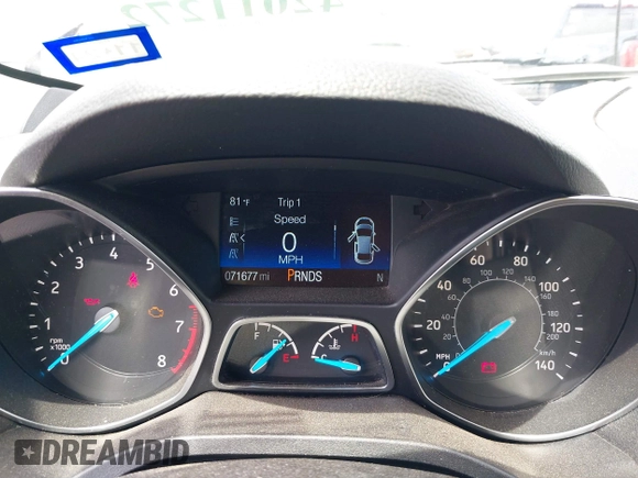 2018 Ford Escape SE z VIN 1FMCU9G98JUC13620, wystawiony jako IAAI lot #42011272 z przebiegiem 71 677 mil mil oraz . Historia ofert i sprzedaży dostępna na DreamBid. Obrazek 7.