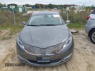 2014 Lincoln MKZ Hybrid with VIN 3LN6L2LU1ER814964, listed as a IAAI auction lot 40712613 with Not provided miles and . Bid and sale history available at DreamBid. Image 12.