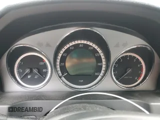 2011 Mercedes-Benz C 300 Sport с VIN WDDGF5EB5BR136844, выставлен на аукционе Copart как лот 63857685 с пробегом Не указан миль и Чистый • Clean title. История ставок и продаж доступна на DreamBid. Изображение 9.
