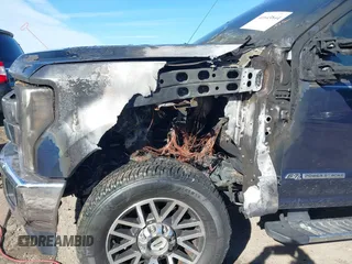 2018 Ford Super Duty F-250 SRW XL with VIN 1FT7W2BT2JEB68095, listed as a IAAI auction lot 41643844 with 1 mi miles. Bid and sale history available at carsss.com. Image 6.