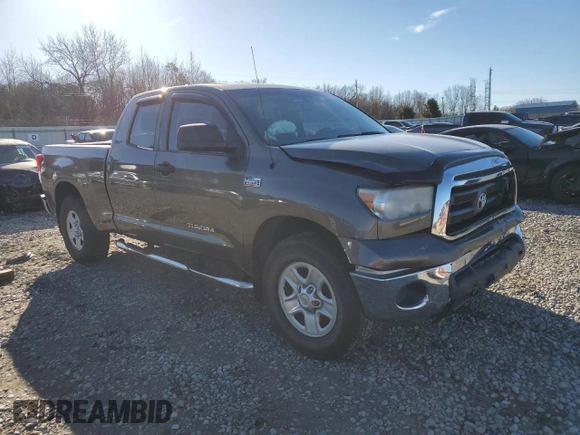 2010 Toyota Tundra z VIN 5TFUW5F19AX103780, wystawiony jako Copart lot #47757515 z przebiegiem 142 221 mil mil oraz Szkoda całkowita • Salvage title. Historia ofert i sprzedaży dostępna na DreamBid. Obrazek 4.