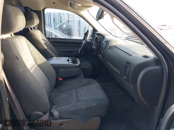 2011 Chevrolet Silverado 1500 LT with VIN 1GCRCSE05BZ408348, listed as a IAAI auction lot 42150412 with 300,795 mi miles and . Bid and sale history available at DreamBid. Image 5.