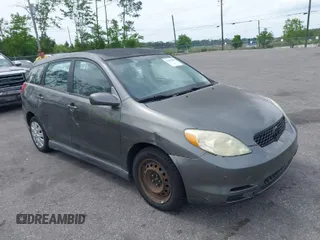 2004 Toyota Matrix Std with VIN 2T1KR32E14C194171, listed as a IAAI auction lot 42059685 with 299,999 mi miles. Bid and sale history available at carsss.com. Image 1.