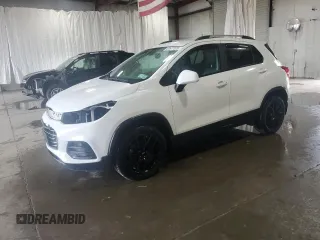 2021 Chevrolet Trax LT z VIN KL7CJPSM9MB367960, wystawiony jako Copart lot #64637525 z przebiegiem 39 216 mil mil oraz Nie do naprawy • Non repairable. Historia ofert i sprzedaży dostępna na DreamBid. Obrazek 1.