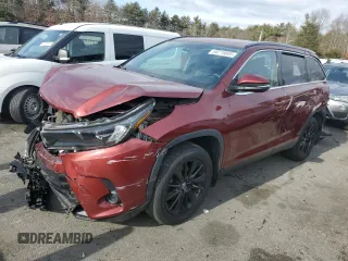 2019 Toyota Highlander SE with VIN 5TDJZRFH2KS609926, listed as a Copart auction lot 88778605 with 210,367 mi miles and Salvage Title. Bid and sale history available at carsss.com. Image 1.