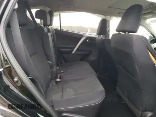 2018 Toyota RAV4 XLE z VIN 2T3WFREV8JW475748, wystawiony jako Copart lot #53929845 z przebiegiem 141 438 mil mil oraz Szkoda całkowita • Salvage title. Historia ofert i sprzedaży dostępna na DreamBid. Obrazek 11.
