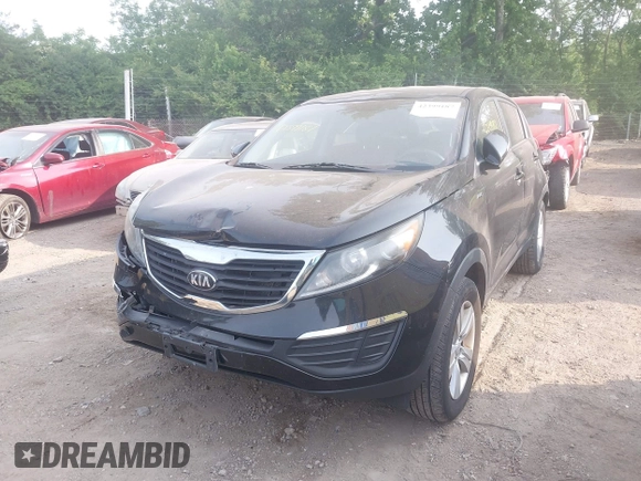 2013 Kia Sportage LX z VIN KNDPBCA27D7451269, wystawiony jako IAAI lot #42399187 z przebiegiem 119 507 mil mil oraz . Historia ofert i sprzedaży dostępna na DreamBid. Obrazek 2.