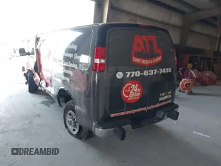2017 GMC Savana Cargo Van with VIN 1GTW7AFF8H1907320, listed as a IAAI auction lot 40236798 with 88,600 mi miles. Bid and sale history available at carsss.com. Image 3.