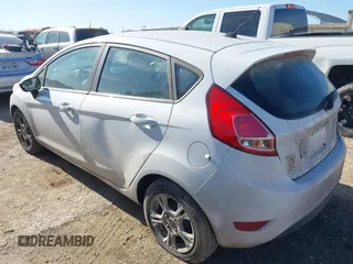 2016 Ford Fiesta SE z VIN 3FADP4EJ5GM136658, wystawiony jako IAAI lot #41312966 z przebiegiem 145 561 mil mil oraz . Historia ofert i sprzedaży dostępna na DreamBid. Obrazek 3.