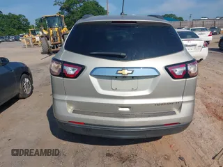 2015 Chevrolet Traverse LT with VIN 1GNKRGKDXFJ236009, listed as a IAAI auction lot 42076239 with Not Provided miles. Bid and sale history available at carsss.com. Image 17.