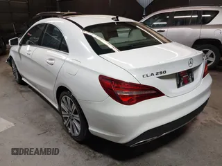 2018 Mercedes-Benz CLA 250 с VIN WDDSJ4GB0JN523159, выставлен на аукционе IAAI как лот 42055000 с пробегом 53 496 миль миль и . История ставок и продаж доступна на DreamBid. Изображение 3.