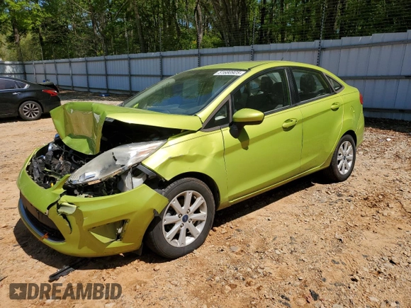 2012 Ford Fiesta SE z VIN 3FADP4BJ7CM164850, wystawiony jako Copart lot #51680925 z przebiegiem 184 884 mil mil oraz Szkoda całkowita • Salvage title. Historia ofert i sprzedaży dostępna na DreamBid. Obrazek 1.